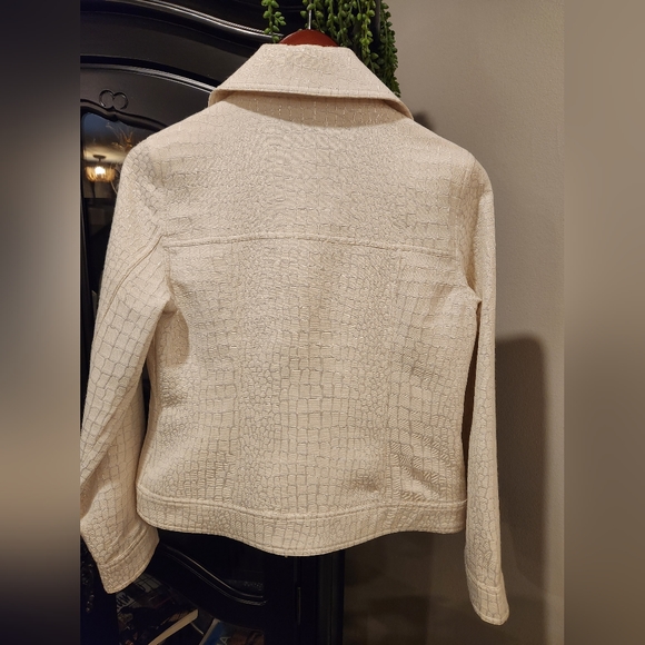 Short jacket - Picture 2 of 7